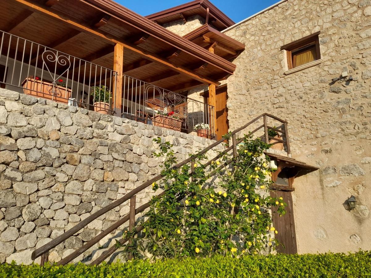 Agriturismo Orrido Di Pino Agerola Exteriör bild