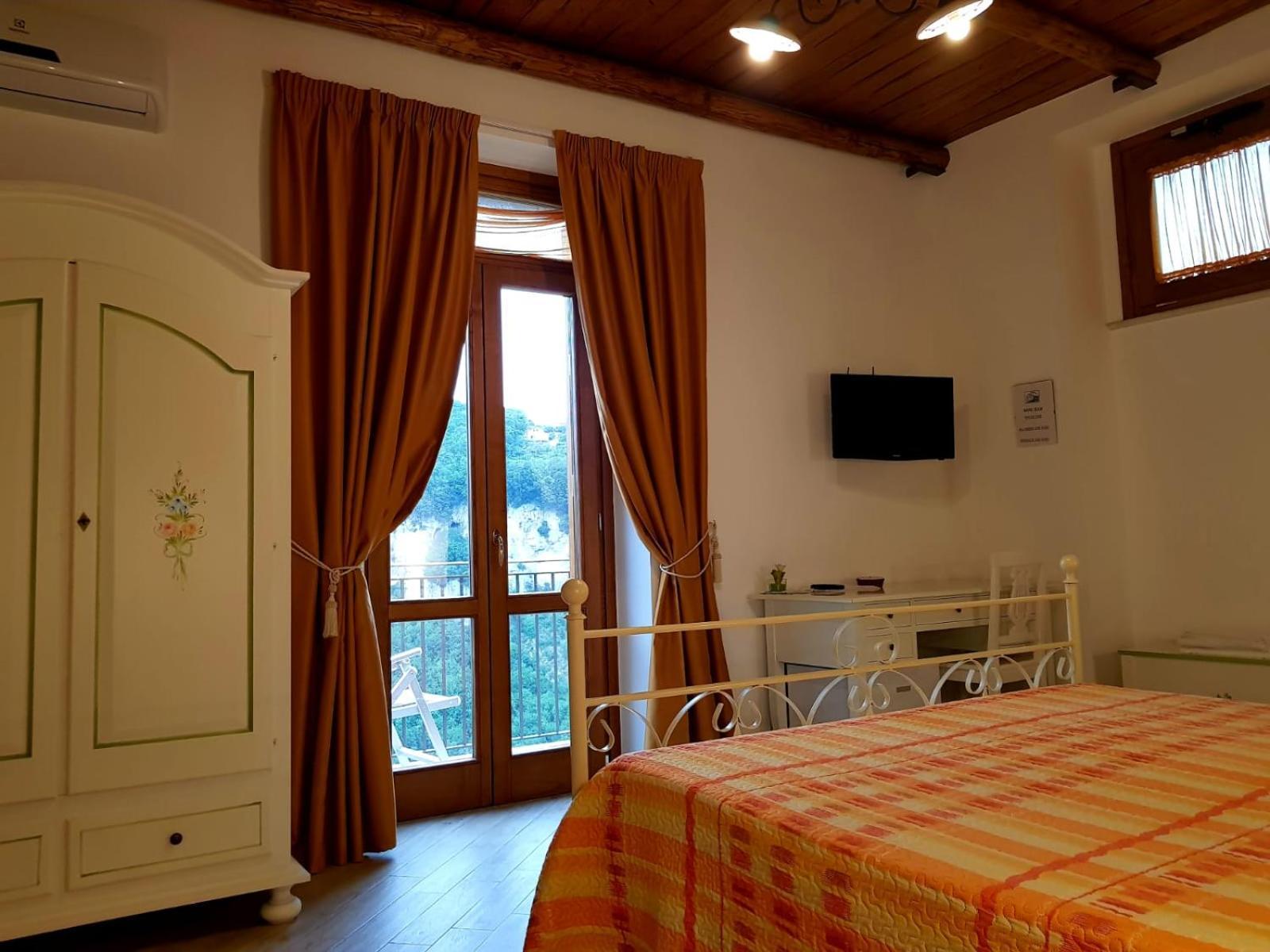 Agriturismo Orrido Di Pino Agerola Exteriör bild