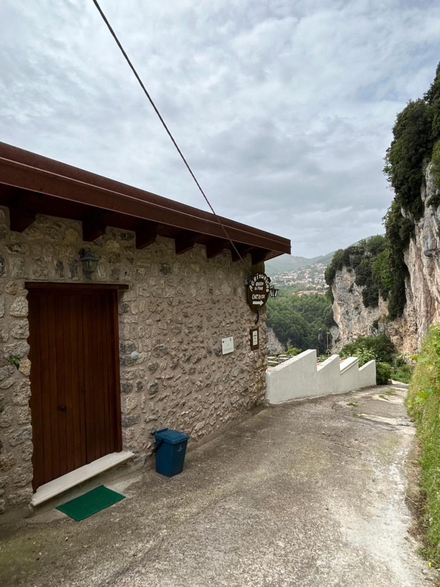 Agriturismo Orrido Di Pino Agerola Exteriör bild