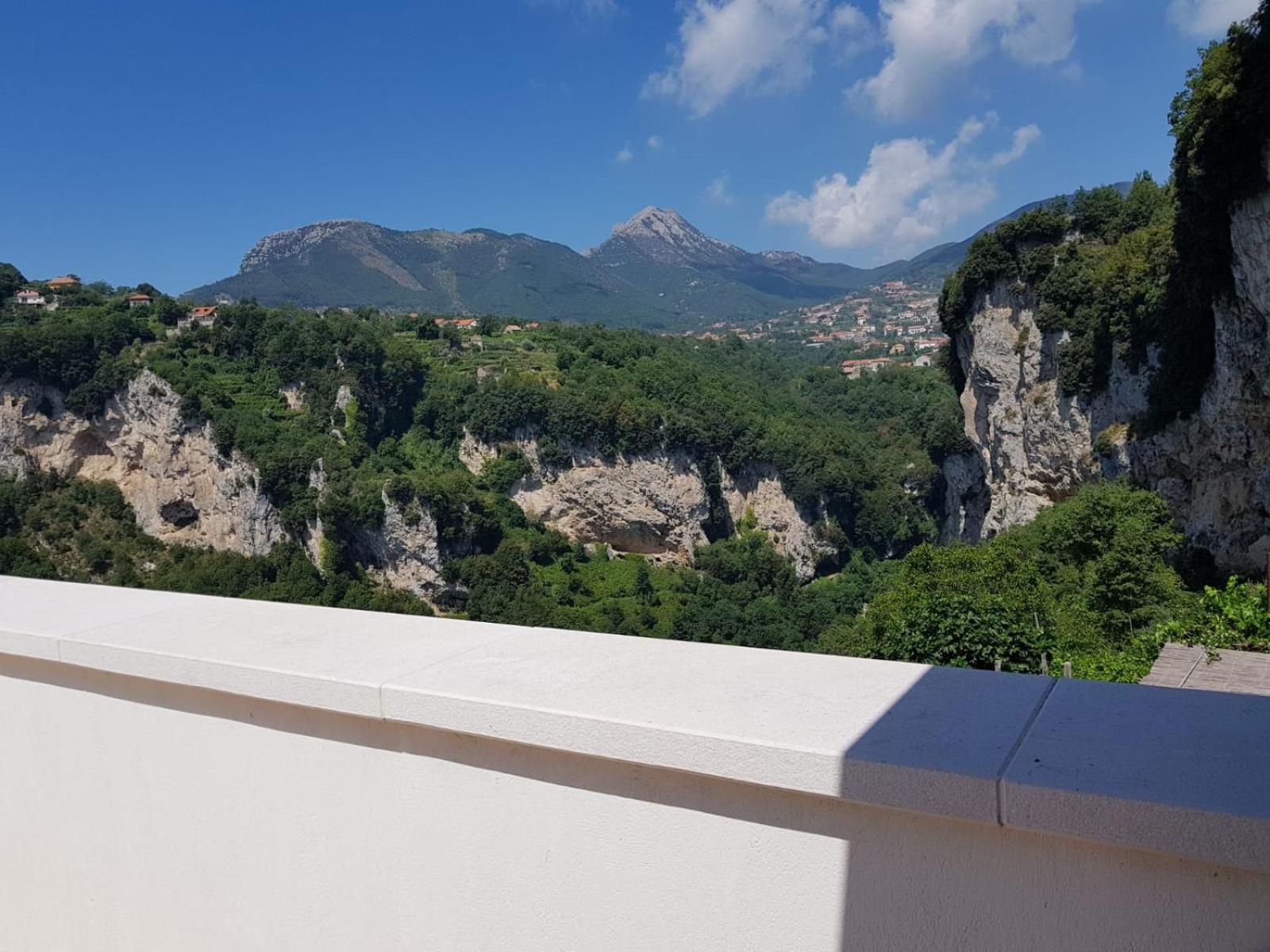 Agriturismo Orrido Di Pino Agerola Rum bild